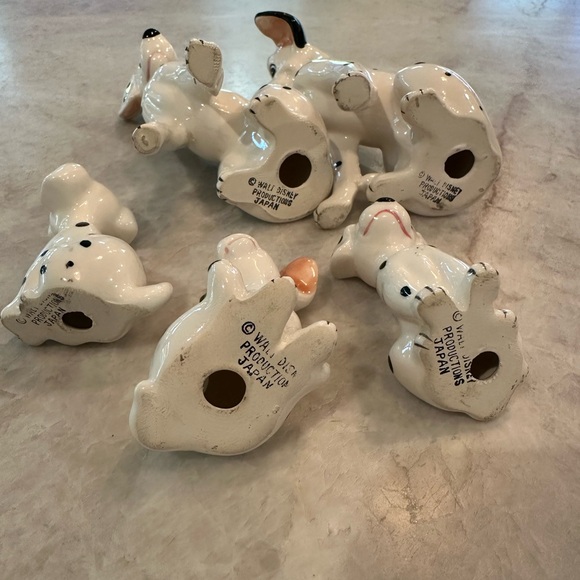 Walt Disney Dalmatian ceramic porcelain collectible figurine Set (5) - Picture 2 of 4